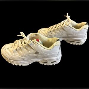 Skechers Size 9 Sneakers
